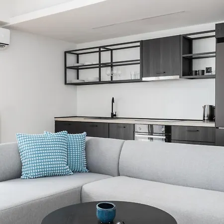 Celine By Halu!, Spacious Apartments Next To Business Hub Thessaloniki Exterior photo