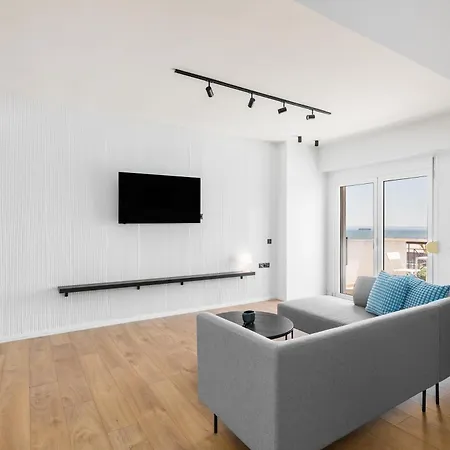 Celine By Halu!, Spacious Apartments Next To Business Hub Thessaloniki Exterior photo