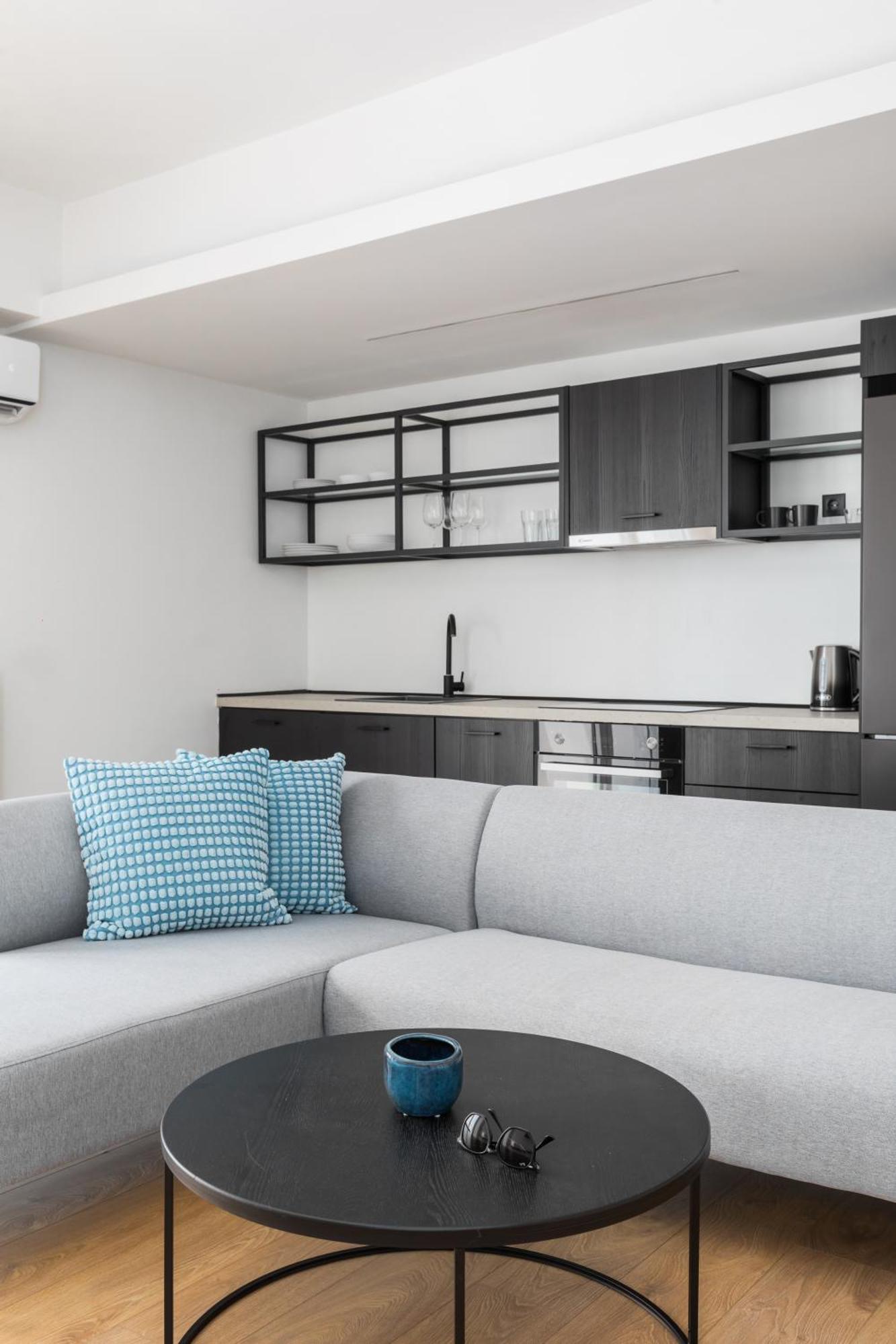 Celine By Halu!, Spacious Next To Business Hub Διαμέρισμα