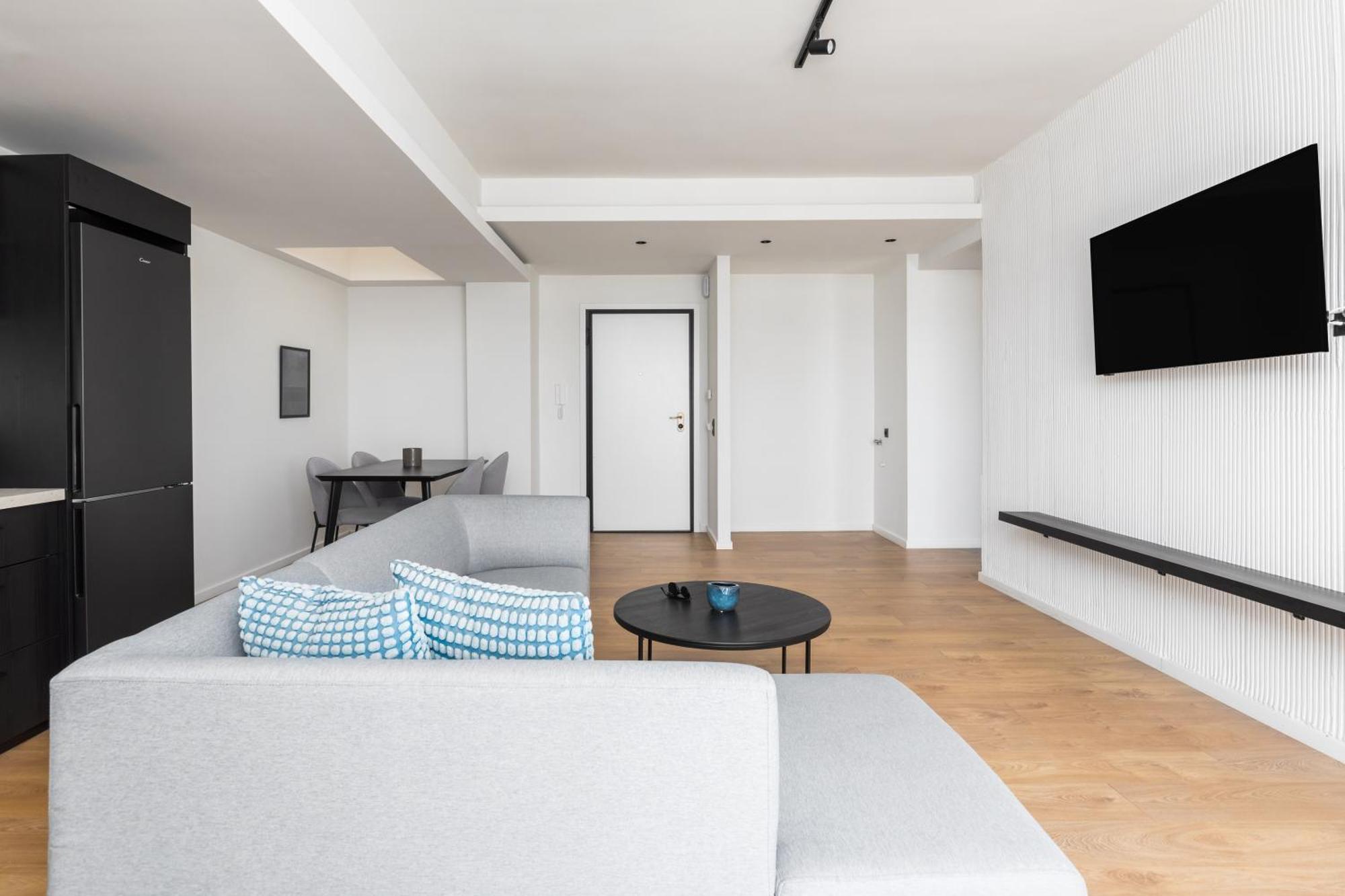 Celine By Halu!, Spacious Next To Business Hub Διαμέρισμα *