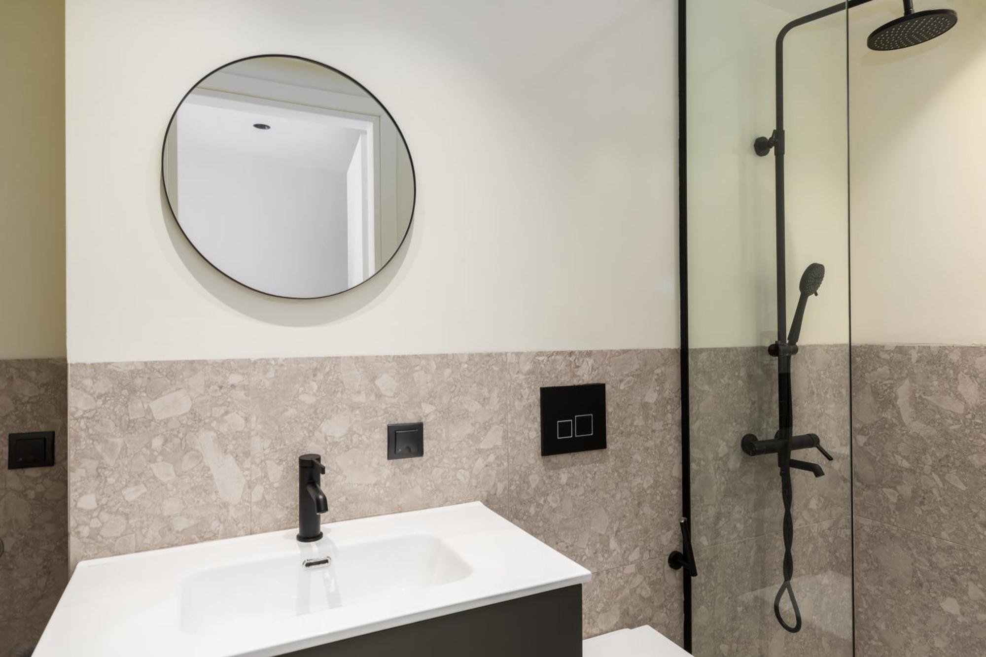 Διαμέρισμα Celine By Halu!, Spacious Next To Business Hub Θεσσαλονίκη