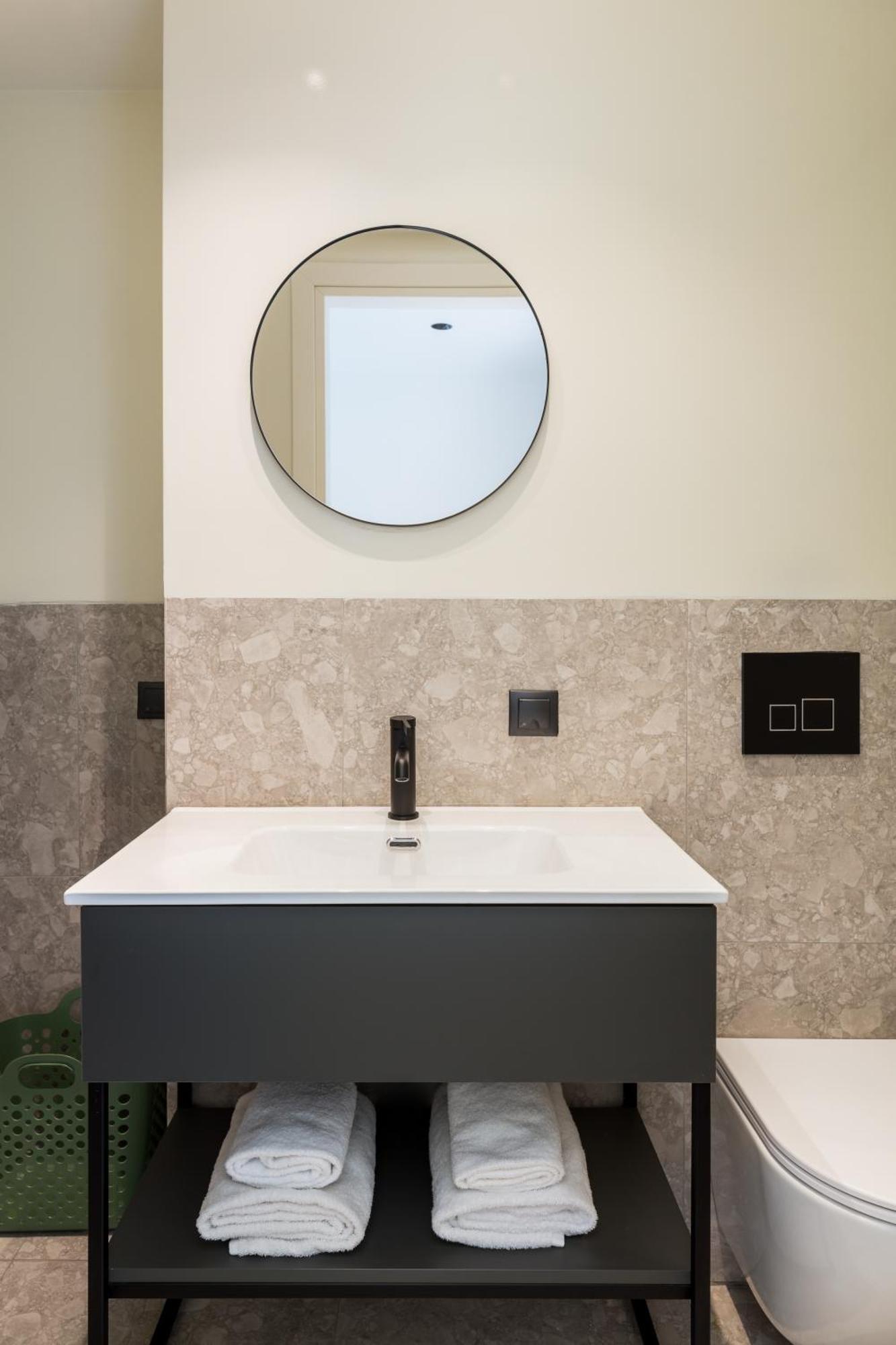 Celine By Halu!, Spacious Next To Business Hub * Θεσσαλονίκη
